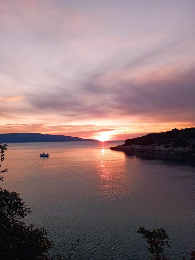 Rooms Ester Cres Εξωτερικό φωτογραφία