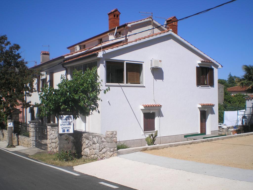 Rooms Ester Cres Εξωτερικό φωτογραφία