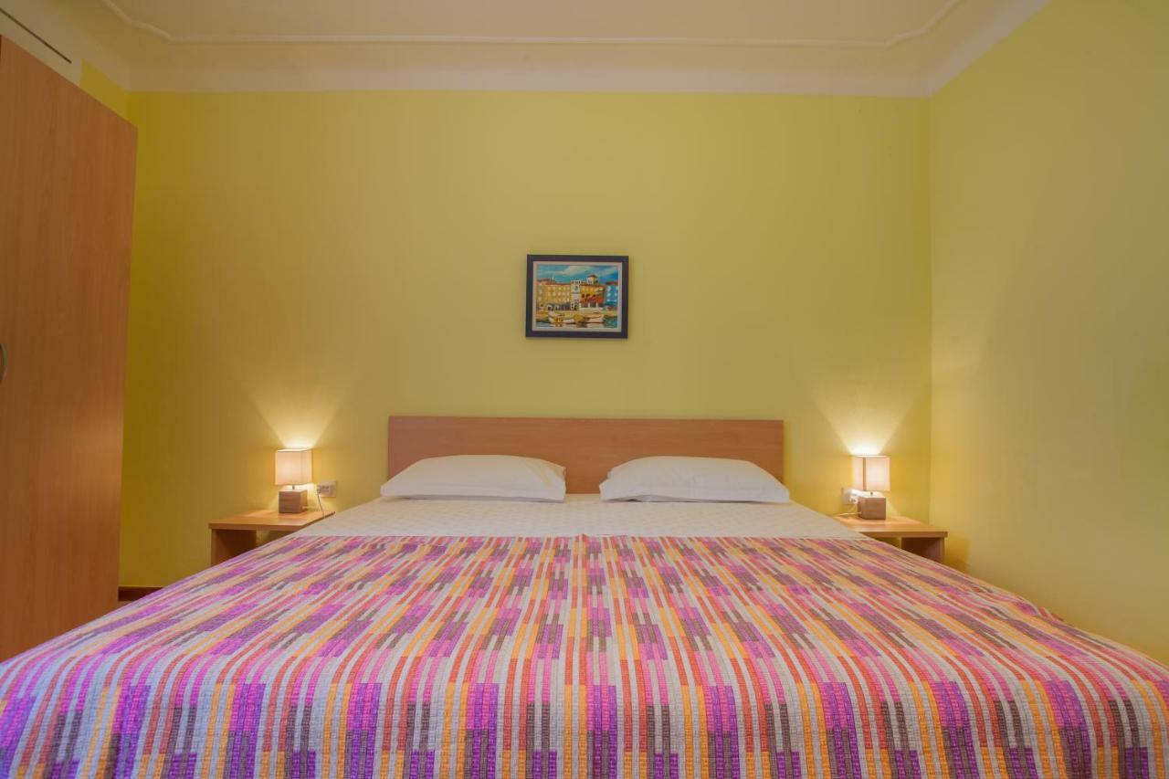 Rooms Ester Cres Εξωτερικό φωτογραφία